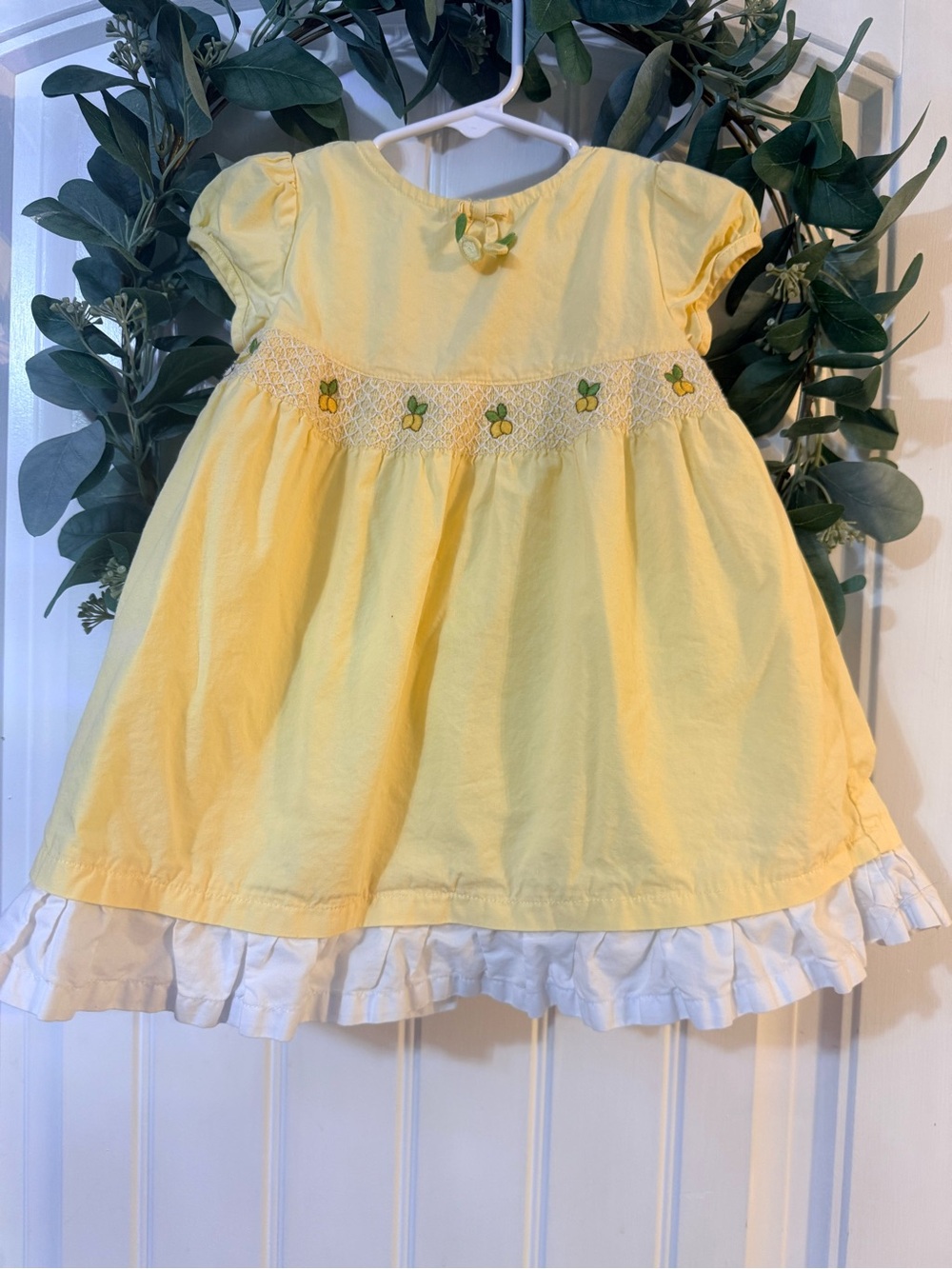 💫4/$25 • Gymboree Yellow Smocked Lemon Dress with White Ruffle Hem